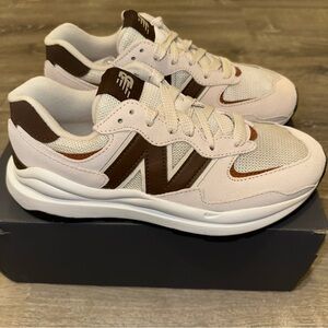 New Balance 5740 Beige and Chocolate Sneakers